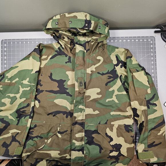 Parka Cold Weather M81 Camouflage Large Long USGI Military Rain Coat Jacket Army - Picture 1 of 16